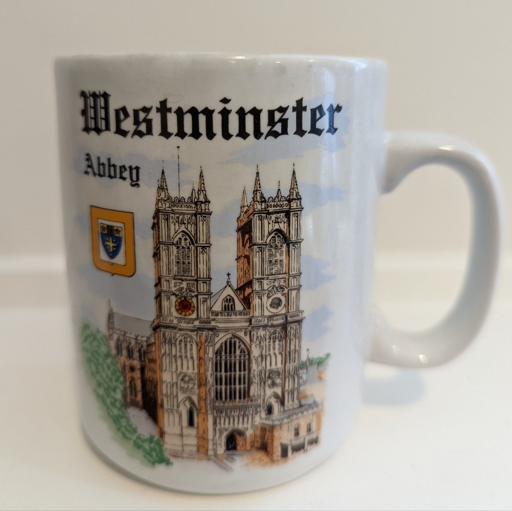 Westminster Abbey Souvenir Mug - White -Made in Britain